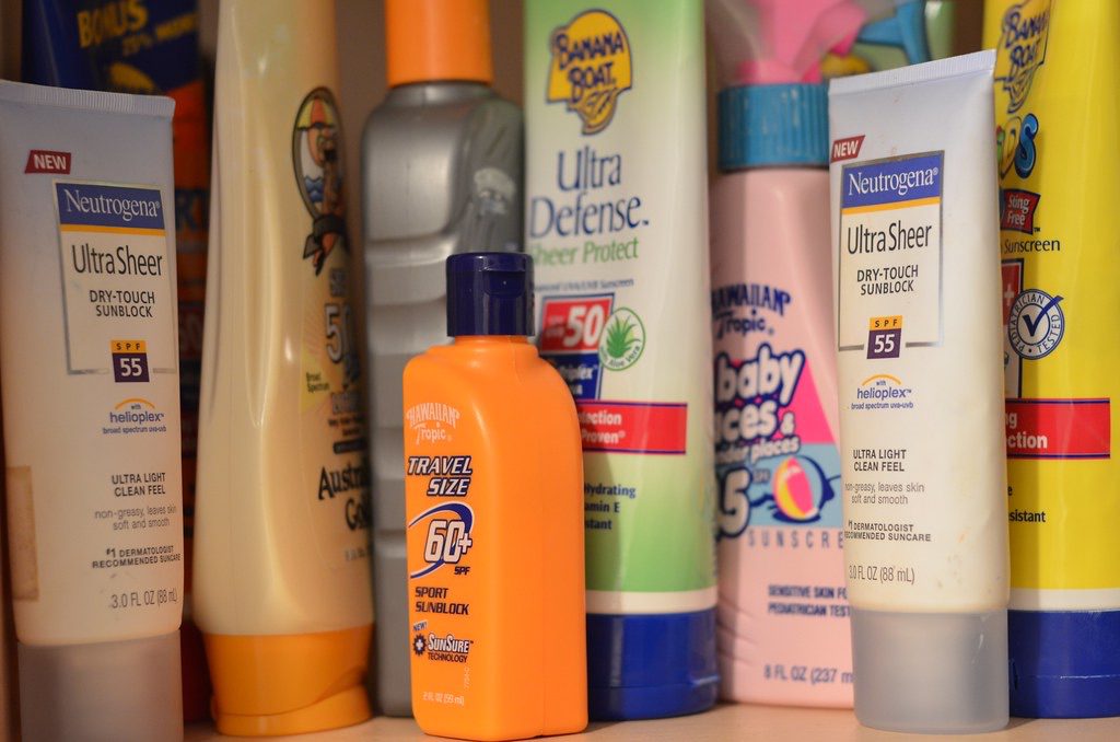 Sunscreen lotion to shield your skin this summer